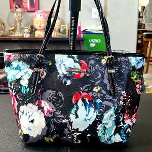 NINE WEST TOTE BAG EXCELLENT CONDITION